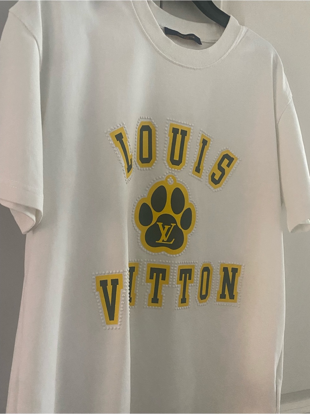 Louis Vuitton Cream color Tee with Yellow and Dark Green Logo Paw Size M